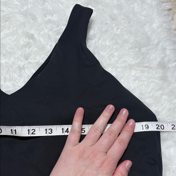 NWT All In Motion Black Flex V-Neck Cropped Sports Bra Size 3X - Picture 6 of 16